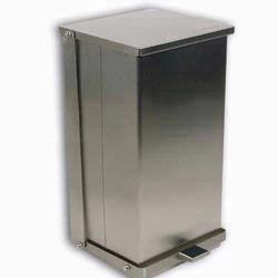 Detecto C-32 Stainless Steel Step-On Can Waste Receptacle 32 Quart (8 gallon) Capacity